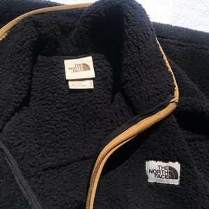 NWOT The North Face Black Vest